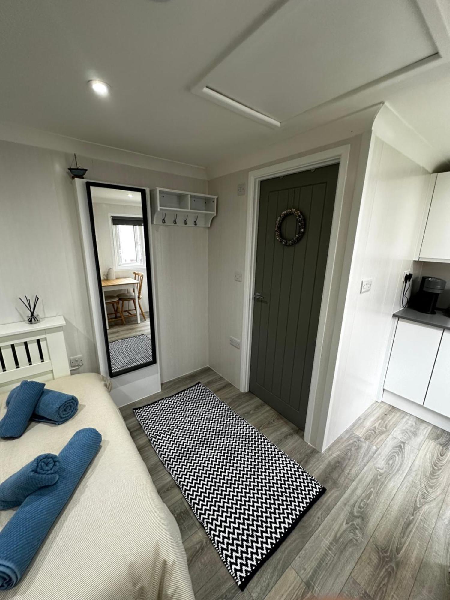 Peaceful Southbourne Studio - Pets Welcome Bournemouth Esterno foto